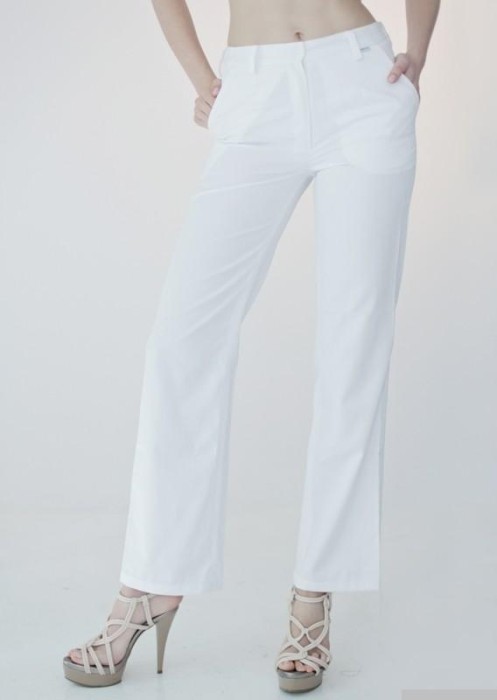 Spodnie kosmetyczne białe (b).jpg